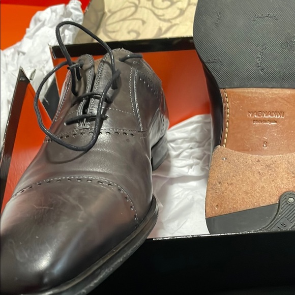 Magnanni Men\'s grey Leather Dress Shoes
